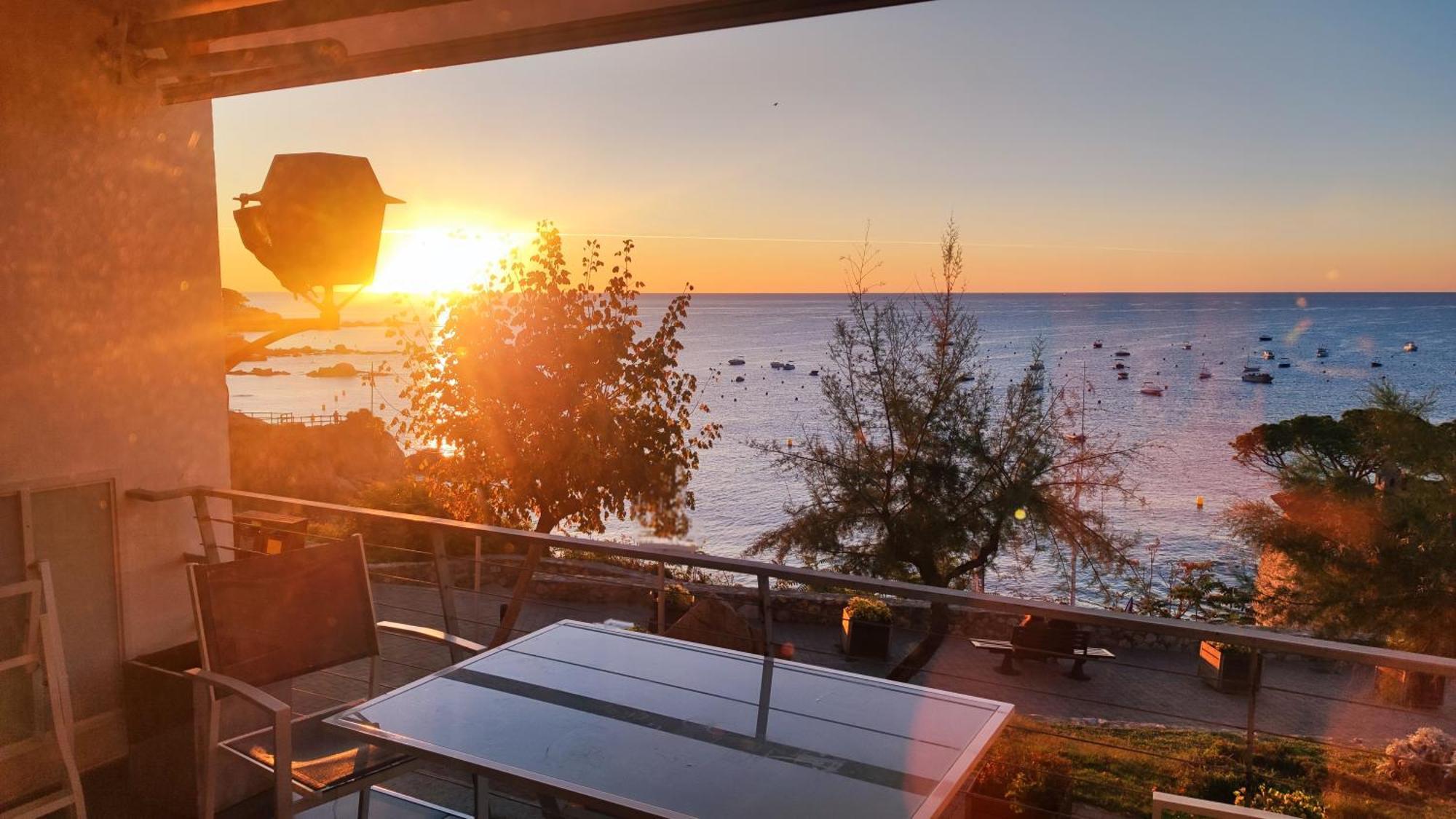 Apartamento Frente Al Mar En La Mejor Ubicacion De Calella Calella De Palafrugell Eksteriør bilde